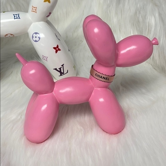 Pink Matte Balloon Dog - Picture 3 of 6